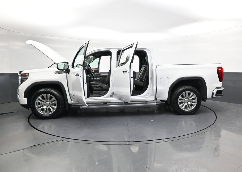 Used 2023 GMC Sierra 1500 Denali AWD/4WD image 42