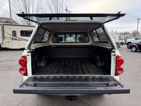 Used 2008 Dodge Ram 1500 Truck SLT w/ Cool Chrome Pkg image 10