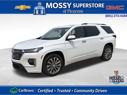 Used 2023 Chevrolet Traverse Premier w/ LPO, Floor Liner Package