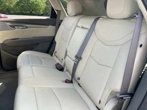 Certified 2024 Cadillac XT5 Premium Luxury w/ LPO, Floor Liner Package AWD/4WD image 19