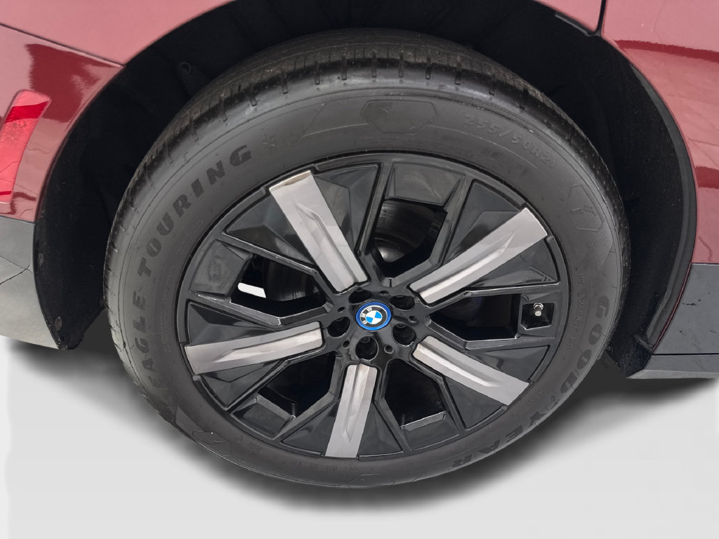 Used 2024 BMW iX xDrive50 w/ Premium Package AWD/4WD image 84