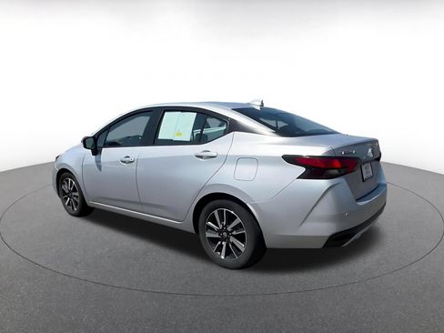 Used 2025 Nissan Versa SV FWD image 9