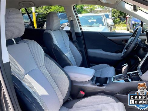Used 2025 Subaru Outback Premium AWD/4WD image 7