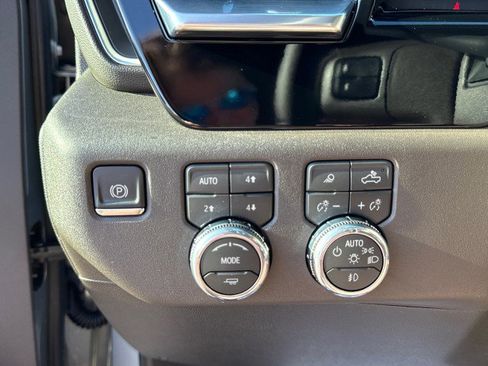 New 2026 GMC Sierra 2500 SLT image 22