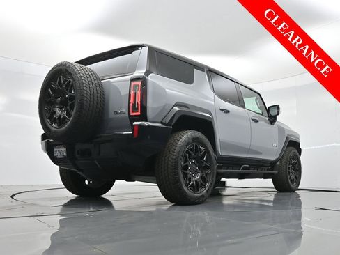 Used 2025 GMC Hummer EV 2X image 47