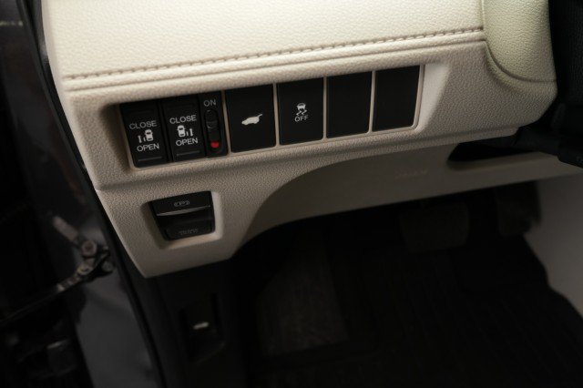 Used 2025 Honda Odyssey EX-L image 24