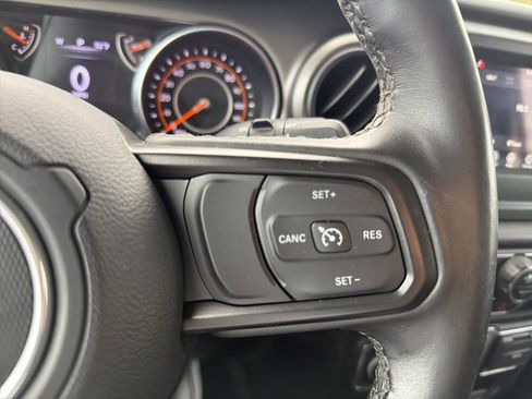 Used 2022 Jeep Wrangler Sport S image 26