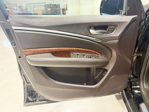 Used 2017 Acura MDX SH-AWD w/ Technology Package image 32