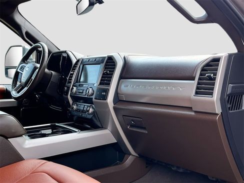 Used 2021 Ford F250 King Ranch w/ Chrome Package image 30