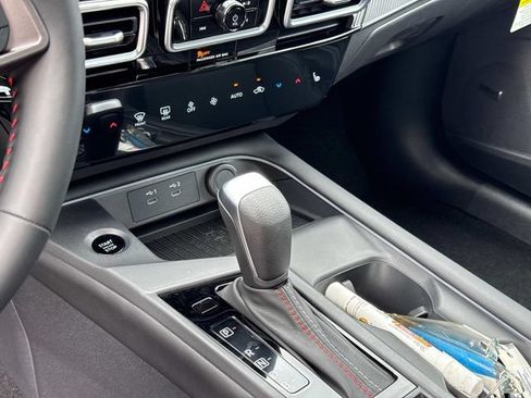 New 2026 Nissan Sentra SR w/ SR Premium Package FWD image 27