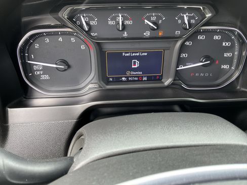 Used 2020 GMC Sierra 1500 SLT w/ SLT Premium Plus Package AWD/4WD image 22