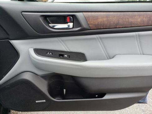 Used 2019 Subaru Outback 2.5i Limited w/ Popular Package #2 image 18