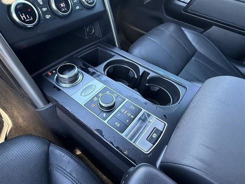 Used 2020 Land Rover Discovery Landmark AWD/4WD image 26