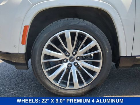 Used 2023 Jeep Grand Wagoneer Series III AWD/4WD image 30