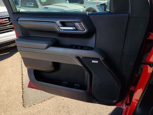 Used 2023 Chevrolet Silverado 1500 ZR2 w/ Technology Package image 14