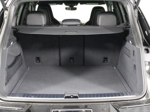 New 2026 Porsche Cayenne GTS image 19