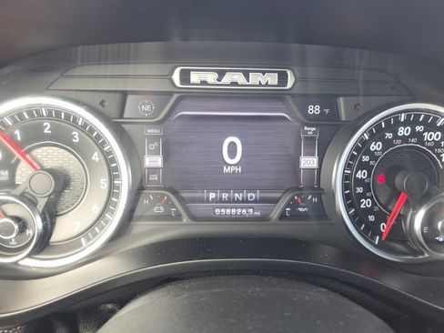 Used 2019 RAM 1500 Big Horn AWD/4WD image 17