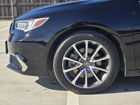 Certified 2018 Acura TLX V6 w/ Technology Package image 4