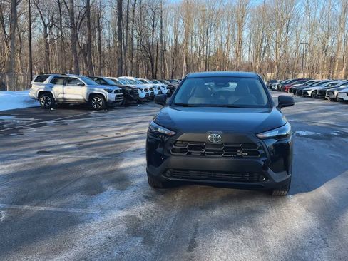 New 2026 Toyota Corolla Cross L image 3