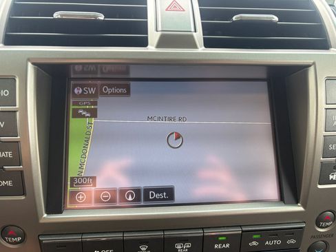 Used 2015 Lexus GX 460 w/ Premium Package AWD/4WD image 28