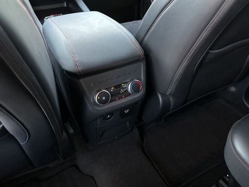 Used 2025 Ford Explorer ST image 21