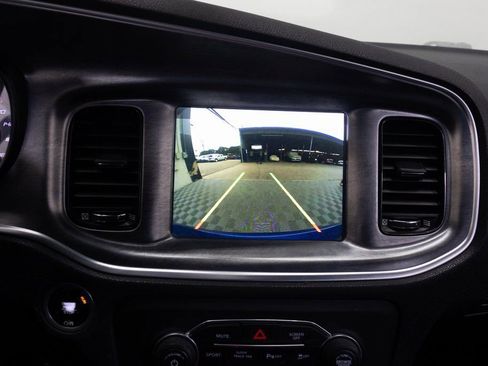Used 2018 Dodge Charger R/T image 31