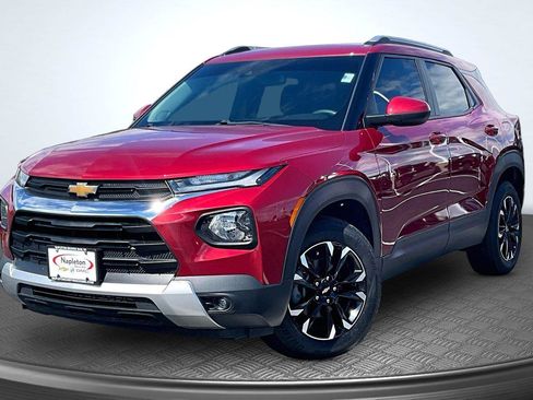 Used 2021 Chevrolet TrailBlazer LT w/ Convenience Package AWD/4WD image 1