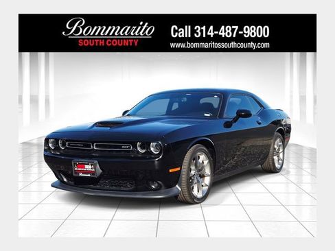 Used 2021 Dodge Challenger GT image 1