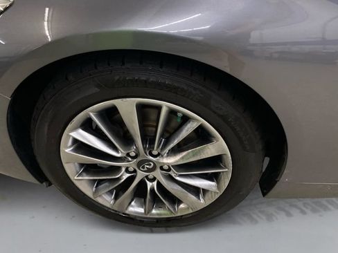 Used 2018 INFINITI Q50 Luxe AWD/4WD image 19