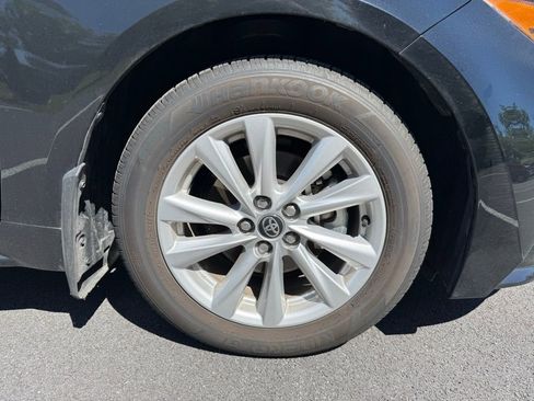 Used 2025 Toyota Corolla LE w/ LE Premium Package FWD image 8