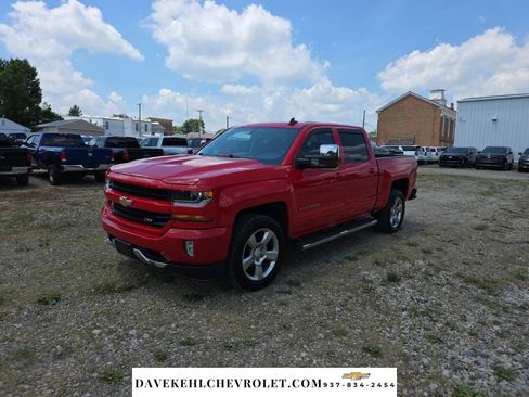 Used 2018 Chevrolet Silverado 1500 LT w/ All Star Edition AWD/4WD image 7