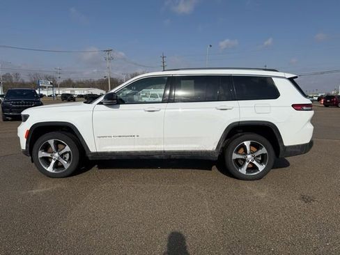 Used 2023 Jeep Grand Cherokee L Limited image 4