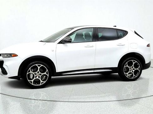 Used 2024 Alfa Romeo Tonale Ti AWD/4WD image 8
