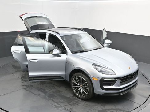 New 2026 Porsche Macan AWD/4WD image 42