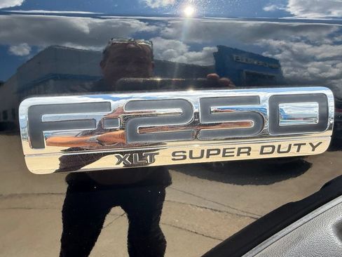 Used 2005 Ford F250 4x4 Crew Cab Super Duty image 5