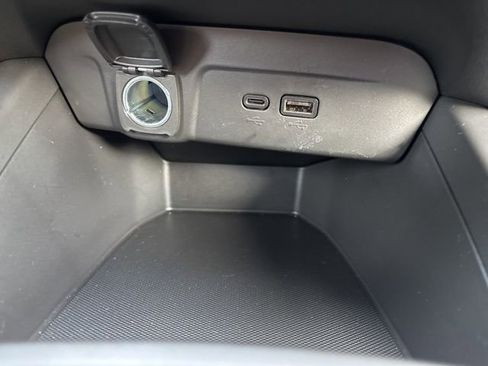 Used 2024 Chevrolet Trax RS w/ Driver Confidence Package image 39