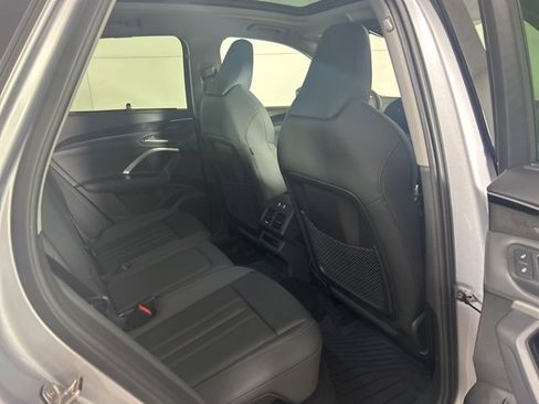 Used 2025 Audi Q5 Premium Plus w/ Premium Plus image 11