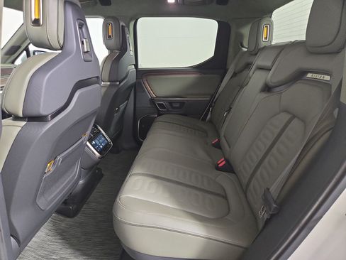 Used 2024 Rivian R1T Launch Edition Quad AWD/4WD image 21