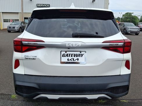 Used 2022 Kia Seltos LX image 5