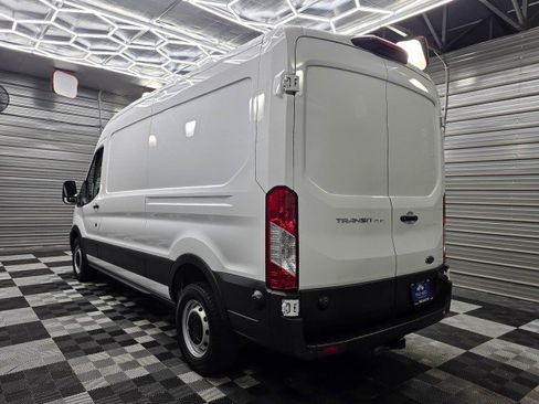 Used 2024 Ford Transit 250 148 Medium Roof RWD image 7