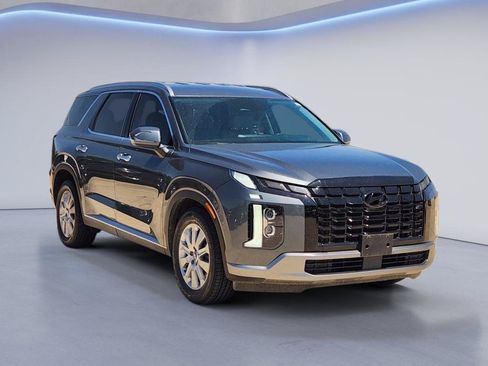 Used 2024 Hyundai Palisade SEL FWD image 3