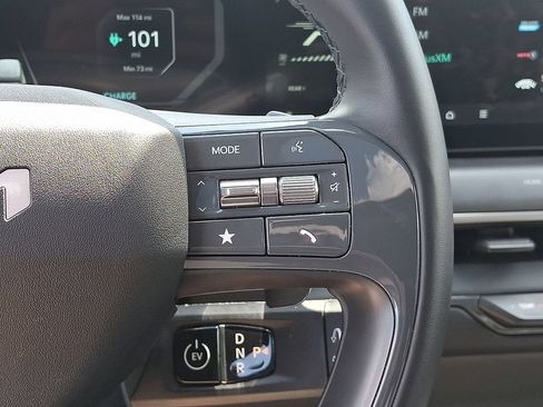 Used 2024 Kia EV9 Wind AWD/4WD image 10