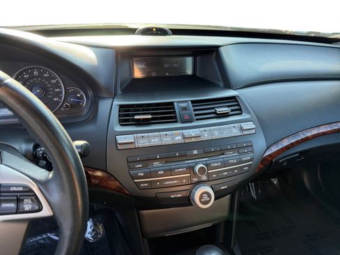 Used 2010 Honda Crosstour EX-L image 12