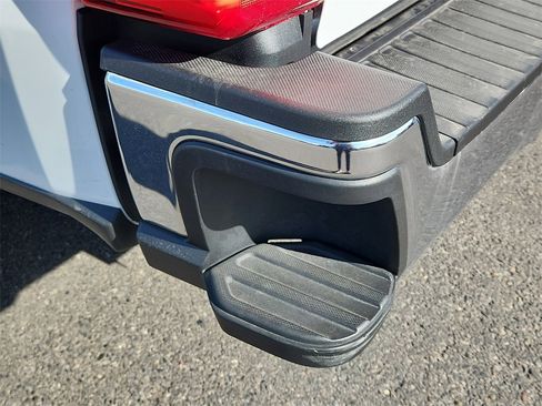 Used 2024 Ford F250 XLT w/ FX4 Off-Road Package image 23