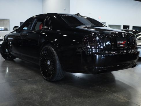 Used 2017 Rolls-Royce Ghost image 4