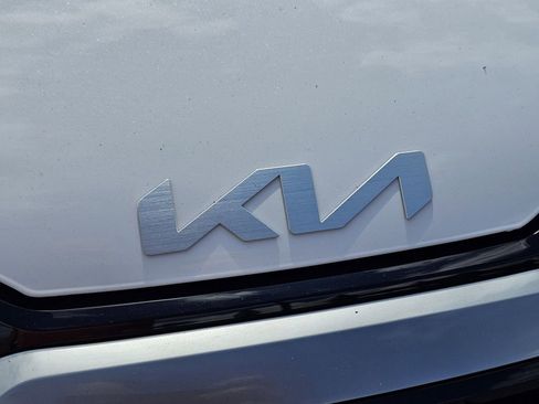 New 2026 Kia Sportage EX image 3