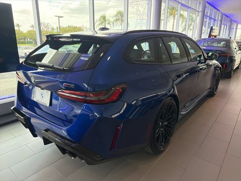 New 2026 BMW M5 Touring AWD/4WD image 3