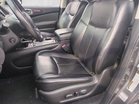 Used 2015 Nissan Pathfinder Platinum w/ Family Entertainment Package image 13