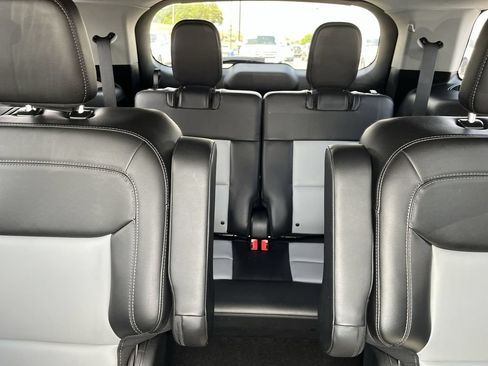 Used 2023 Ford Explorer XLT w/ Equipment Group 202A AWD/4WD image 24