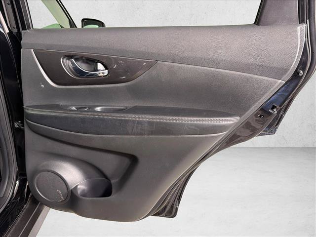 Used 2020 Nissan Rogue S w/ Special Edition Package FWD image 16